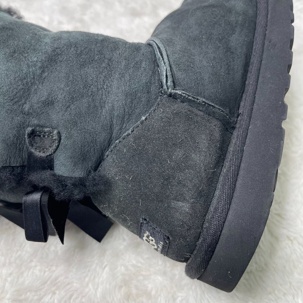 UGG Kid's Black Bailey Bow II Exotic Suede Boot Round Toe Shoes Size 4 US - Picture 11 of 15